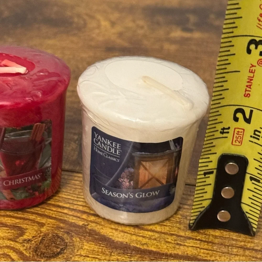 Yankee Candle Home Classics Votives Welcome Christmas &‎ Season’s Glow